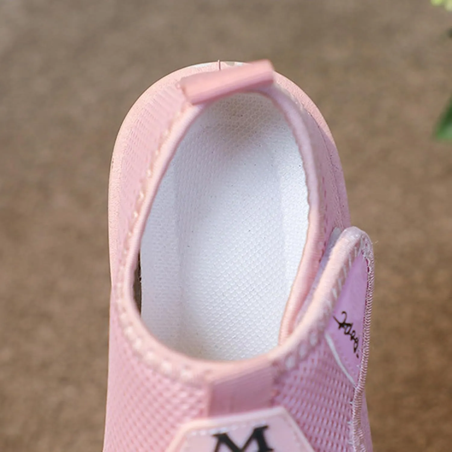 2025 Baby Girls Boys Net Sports Walking Shoes Breathable Sports Shoes Children Medium Casual Sneakers Tremdy