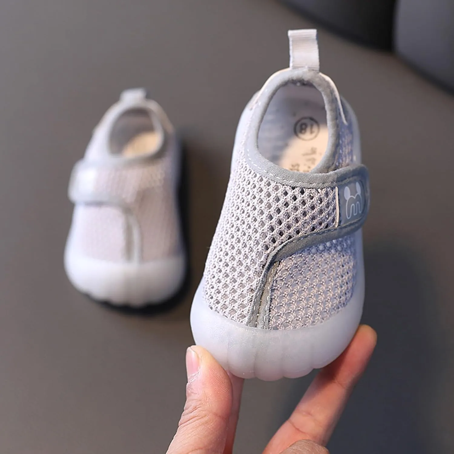 Baby Boy Girl Water Sport Shoes Mesh Quick-Dry Beach Swim Pool Barefoot Shoes Lightweight Breathable Non-Slip Walking Sneaker