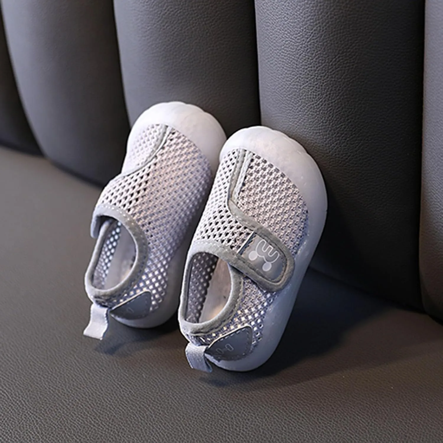Baby Boy Girl Water Sport Shoes Mesh Quick-Dry Beach Swim Pool Barefoot Shoes Lightweight Breathable Non-Slip Walking Sneaker