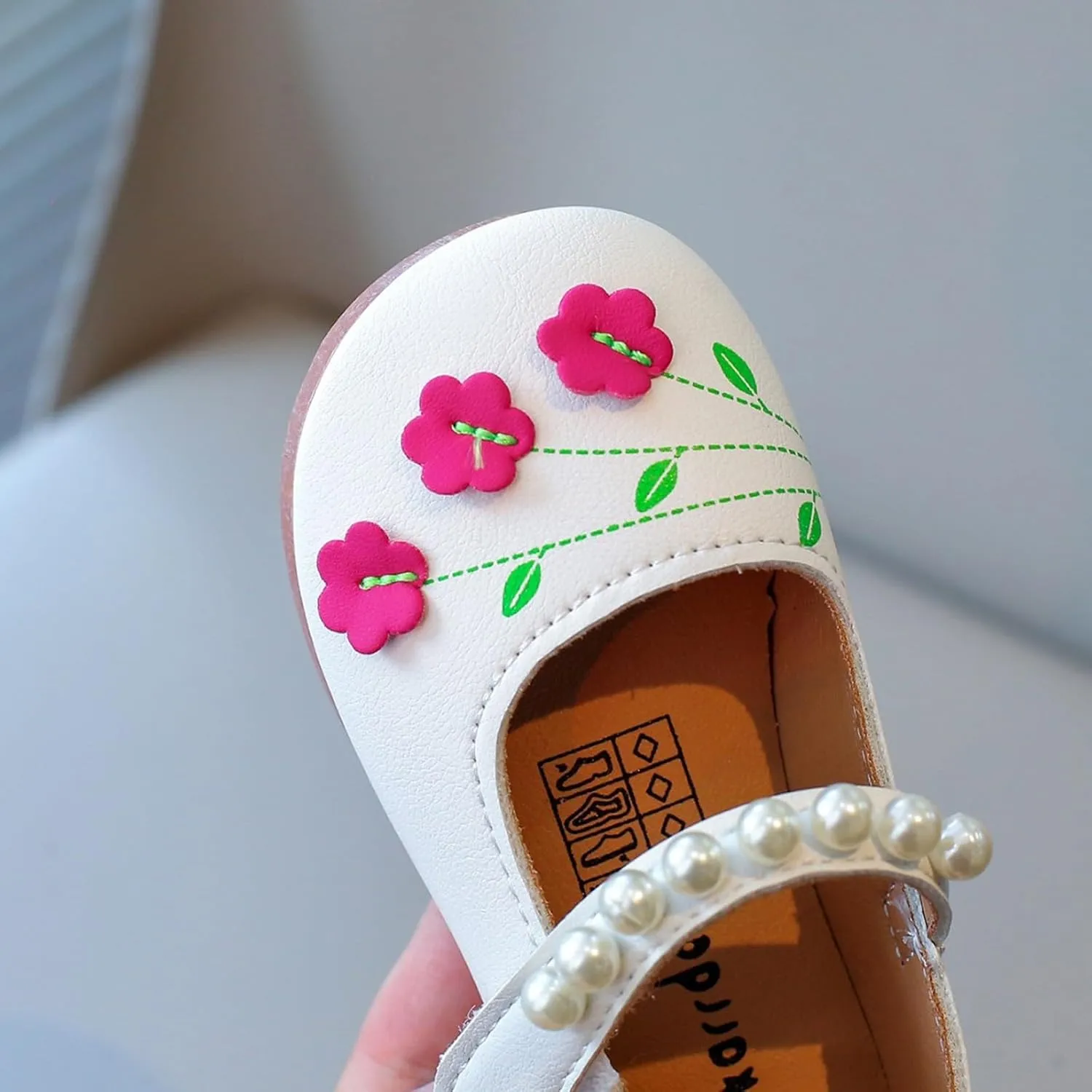 Baby Girls Leather Beaded Strap Sandals Low Heel Closed Toe Ankle Formal Shoes with Flower Toddler Dance Elegant Sandals