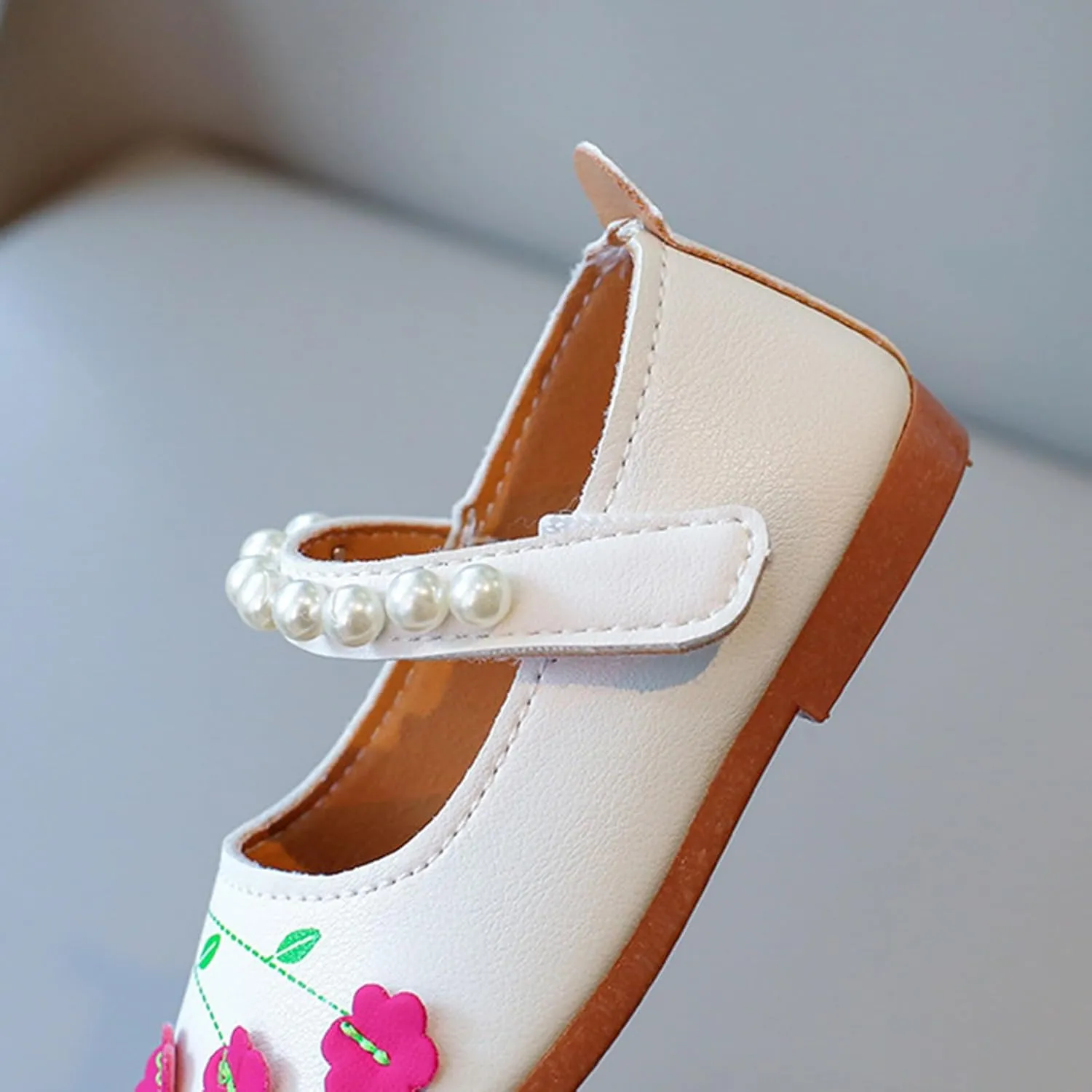 Baby Girls Leather Beaded Strap Sandals Low Heel Closed Toe Ankle Formal Shoes with Flower Toddler Dance Elegant Sandals