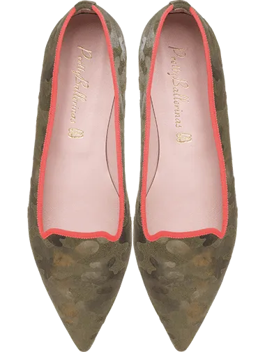 Ella camouflage oil green ballerinas with strong orange details