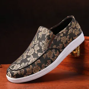 Men's embroidered soft and comfortable loafers