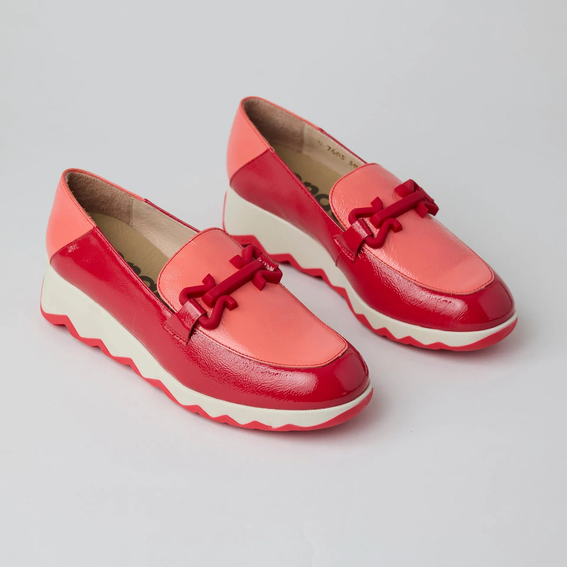 Wonders Coral Patent Leather Loafers